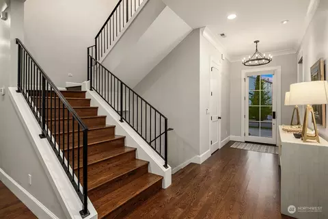 2240 38th Pl E, Seattle, WA 98112 photo 5