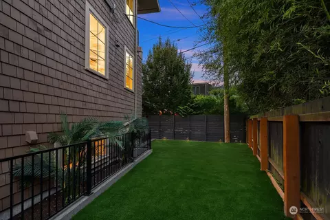 2240 38th Pl E, Seattle, WA 98112 photo 34