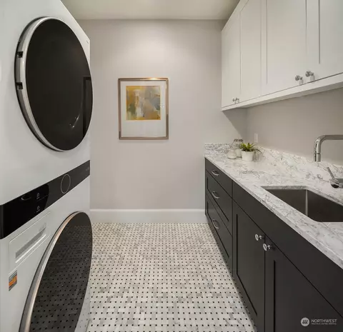 2240 38th Pl E, Seattle, WA 98112 photo 24
