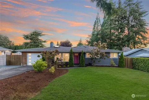 3208 Crystal Springs Rd W, University Place, WA 98466