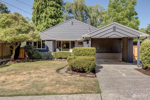 6831 42nd Ave NE, Seattle, WA 98115
