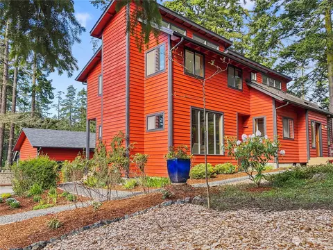 1228 V St, Port Townsend, WA 98368