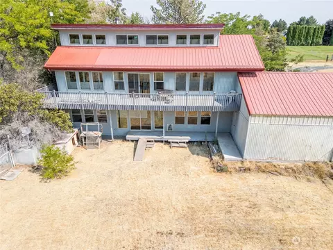 6810 Rd D8 NE, Moses Lake, WA 98837