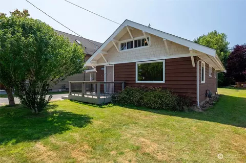 1704 22nd St, Bellingham, WA 98225
