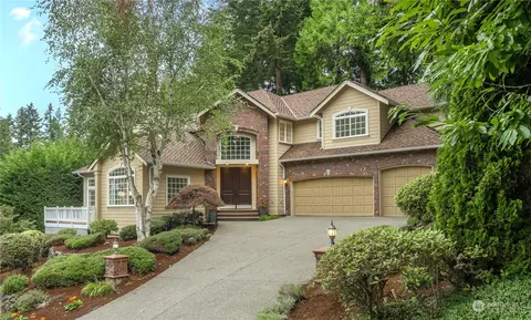 5207 Jung Frau Pl NW, Issaquah, WA 98027