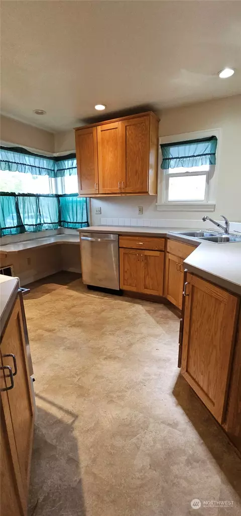 2325 State St, Everett, WA 98201 photo 14