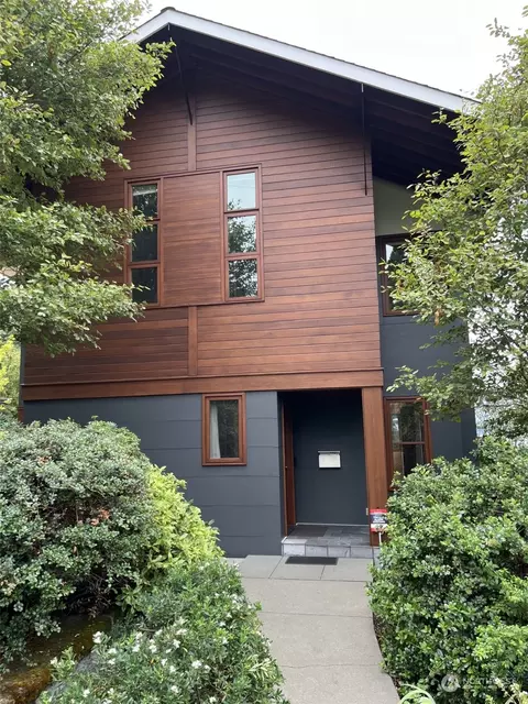 1405 Newport Way, Seattle, WA 98122