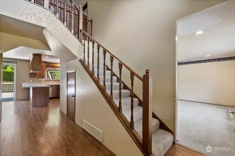 5608 Sound Ave, Everett, WA 98203 photo 4