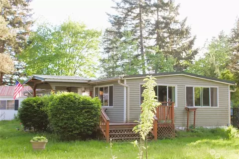 8925 Pepperidge Ln, Yelm, WA 98597