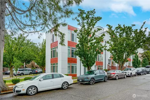 412 NE 73rd St, Seattle, WA 98115
