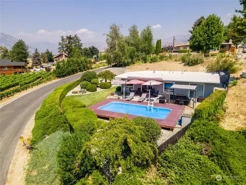 264 Chase Ave, Manson, WA 98831