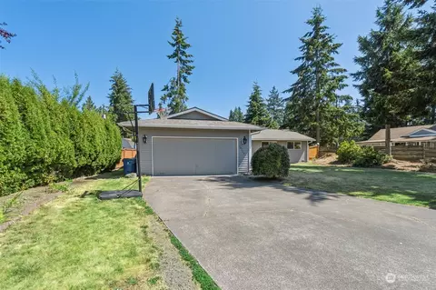 18715 62nd Pl W, Lynnwood, WA 98037