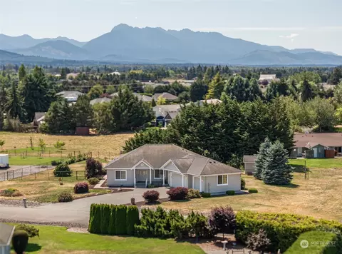 201 Stone Farm Rd, Sequim, WA 98382