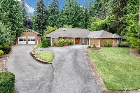 18401 NE 192nd St, Woodinville, WA 98077