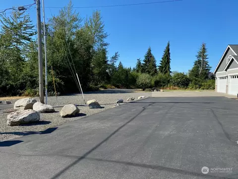 12425 20th St E, Edgewood, WA 98372