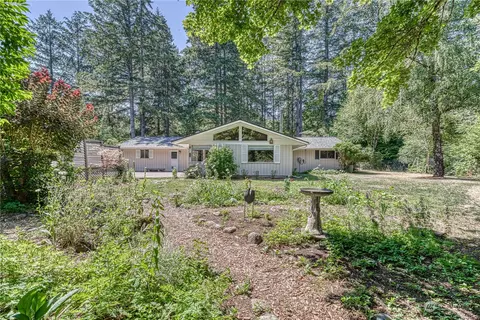 6521 Ray Nash Dr NW, Gig Harbor, WA 98335