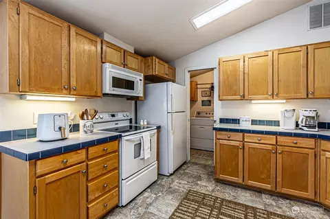 304 Willow St SW, Orting, WA 98360 photo 12
