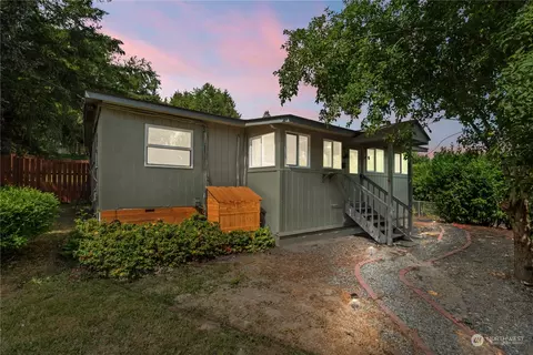 5109 SE 335th Ln, Fall City, WA 98024
