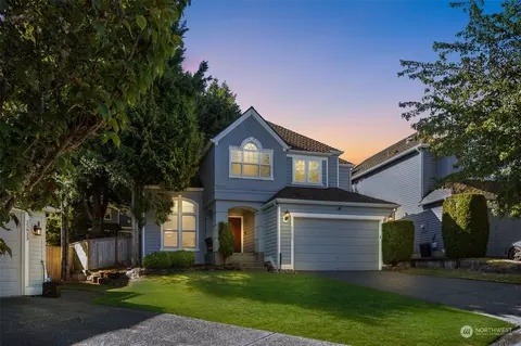 25829 SE 41st Pl, Issaquah, WA 98029