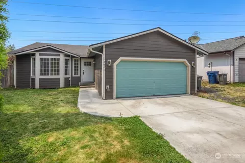 8904 2nd Pl SE, Lake Stevens, WA 98258