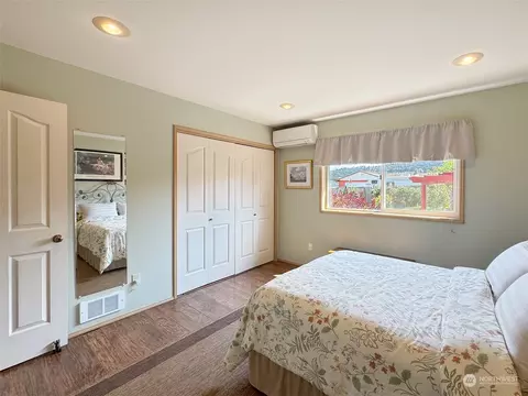 811 E Alder St, Sequim, WA 98382 photo 22