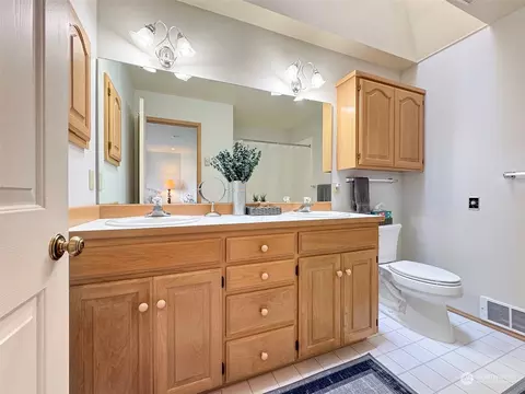 811 E Alder St, Sequim, WA 98382 photo 18