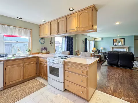 811 E Alder St, Sequim, WA 98382 photo 12