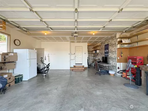 811 E Alder St, Sequim, WA 98382 photo 32