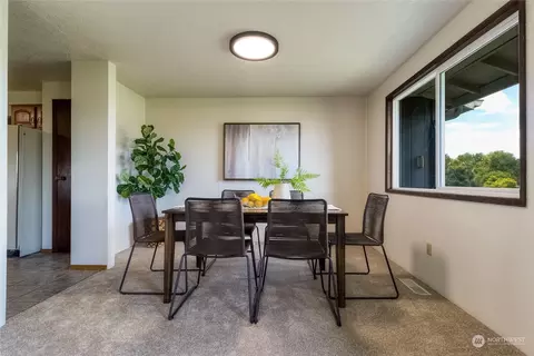 Dining - 1925 Gray Lynn Dr, Walla Walla, WA 99362 photo 1 of 1