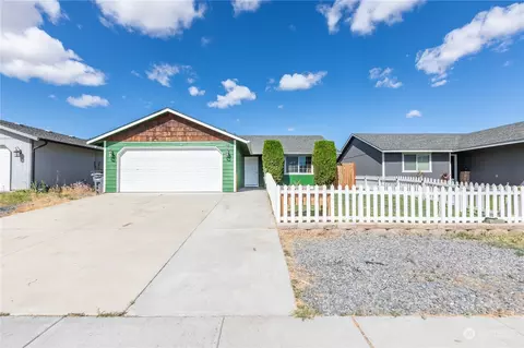 617 L St SE, Ephrata, WA 98823