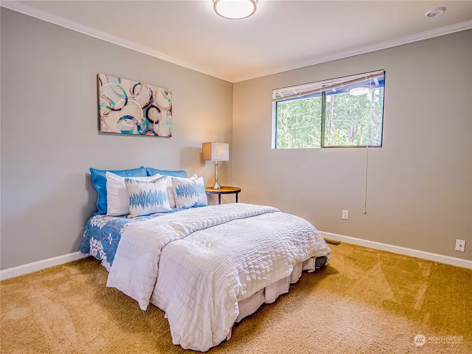 Bedroom - 1707 196th Pl, Lynnwood, WA 98036 photo 5 of 7