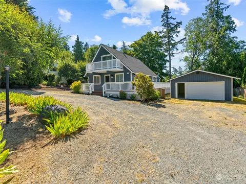 761 Shelter Bay Dr, La Conner, WA 98257