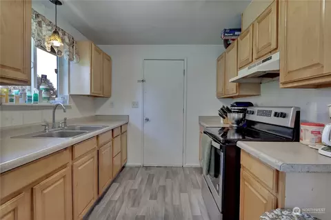 4109 220th St E, Spanaway, WA 98387 photo 8