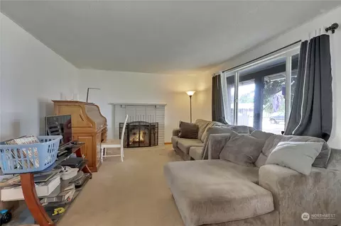 4109 220th St E, Spanaway, WA 98387 photo 5