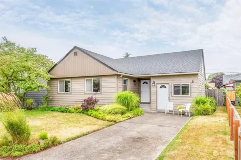 1063 19th Ave, Longview, WA 98632
