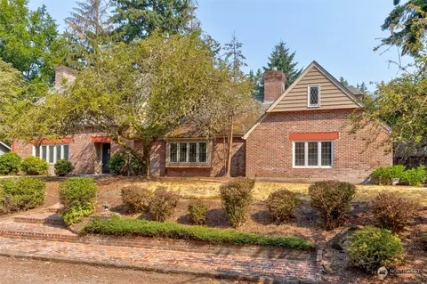 9616 SE 13th St, Vancouver, WA 98664