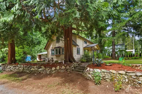 Exterior - 23108 35th Ave SE, Bothell, WA 98021 photo 9 of 12