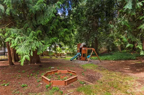 Exterior - 23108 35th Ave SE, Bothell, WA 98021 photo 6 of 12