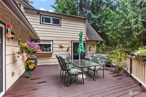 Exterior - 23108 35th Ave SE, Bothell, WA 98021 photo 3 of 12