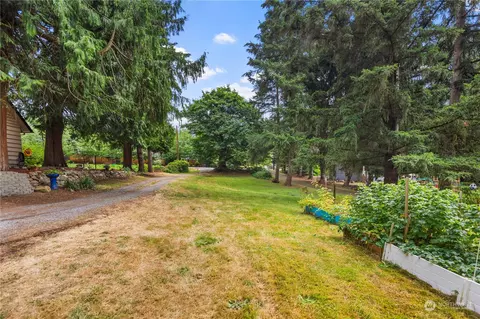 Exterior - 23108 35th Ave SE, Bothell, WA 98021 photo 8 of 12