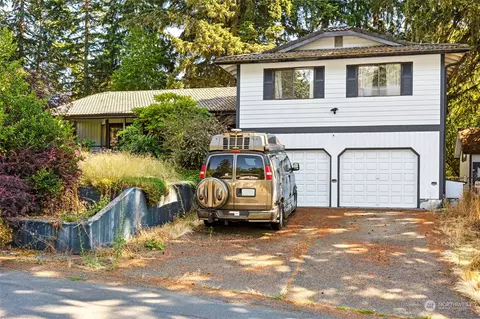 8414 162nd Street Ct E, Puyallup, WA 98375