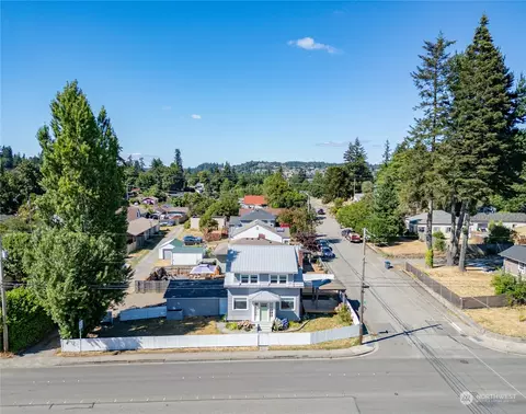 2302 11th St, Bremerton, WA 98312