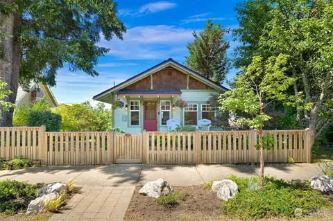 708 13th St, Bellingham, WA 98225