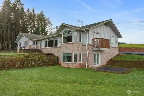 211 8 Guiberson Rd, Winlock, WA 98596