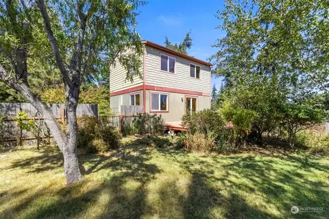 973 29th St, Port Townsend, WA 98368