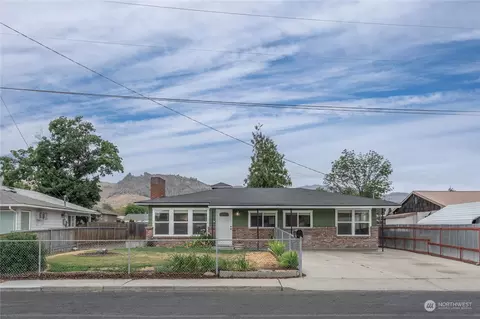 1310 Monitor Ave, Wenatchee, WA 98801