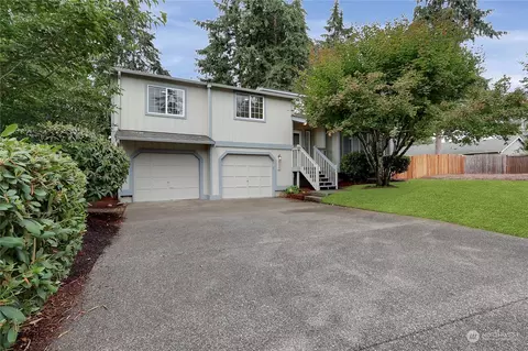 9607 Espirit Ct SE, Olympia, WA 98513