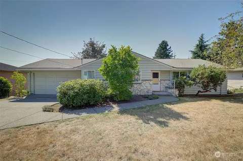 21421 15th Ave S, Des Moines, WA 98198