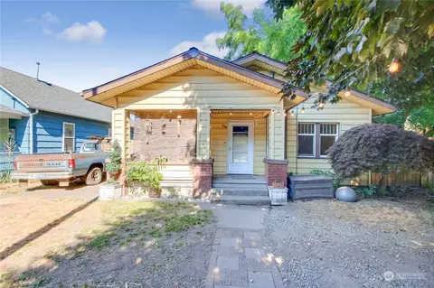320 S Division St, Auburn, WA 98001