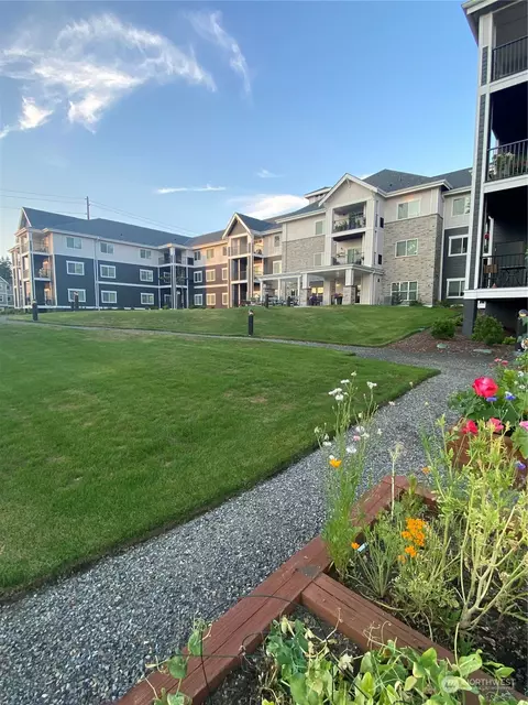 1520 Palomino Dr SE #218, Olympia, WA 98501